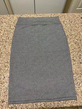 Popular Basics Pencil Skirt, Size L